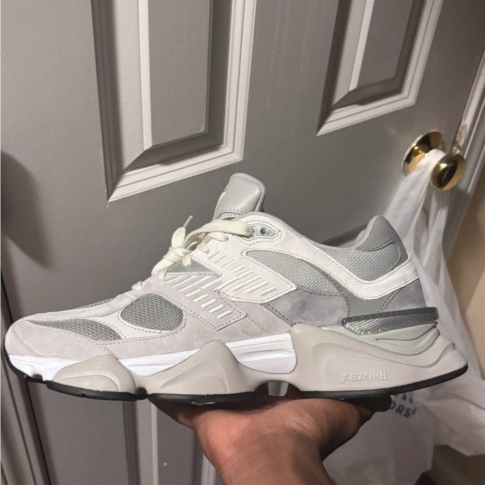 New Balance 9060 Men’s sneakers